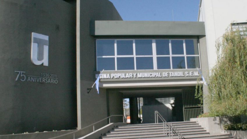 Presentando el libro "Crónica de una epopeya", la Usina celebra sus 80 años