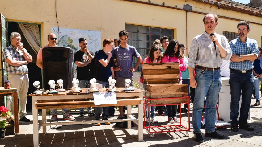 Alumnos de Escuela Técnica 2 entregaron sus proyectos al Hogar de Ancianos