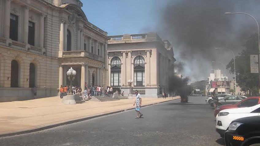 En medio de una dura interna sindical, el Ministerio de Trabajo citó al gobierno y al gremio