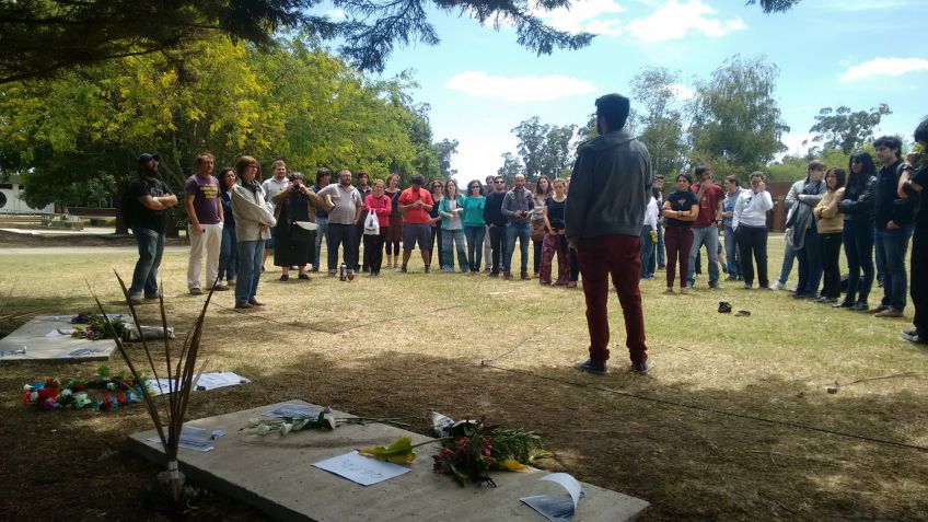 Protesta de becarios e investigadores de CONICET en Tandil
