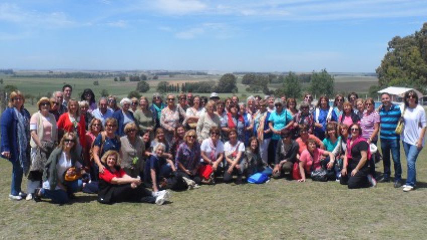 Adultos Mayores visitaron sierras y colonia olavarriense