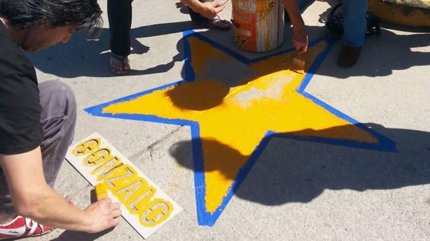 Se pintaron dos nuevas estrellas amarillas 