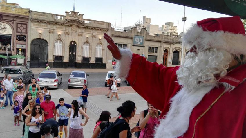 Papá Noel recibió los primeros pedidos de los niños