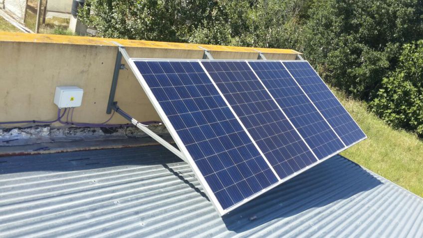 Municipio y Usina presentaron el sistema de energía solar en el jardín de Cerro Leones