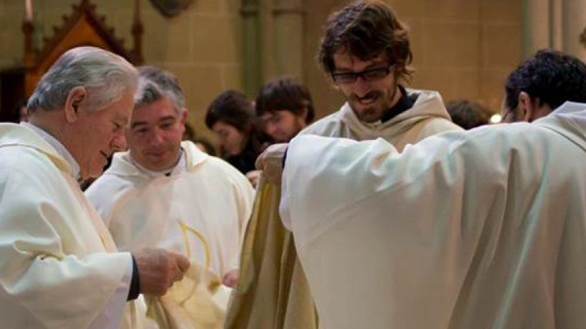 Lunghi se reunió con el sacerdote Lede Mendoza y lo invitó a acompañarlo a la Fiscalía