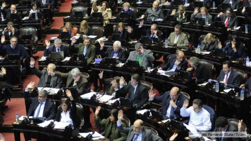 Cambiemos y el massismo pondrán en juego casi la mitad de sus bancas en Diputados