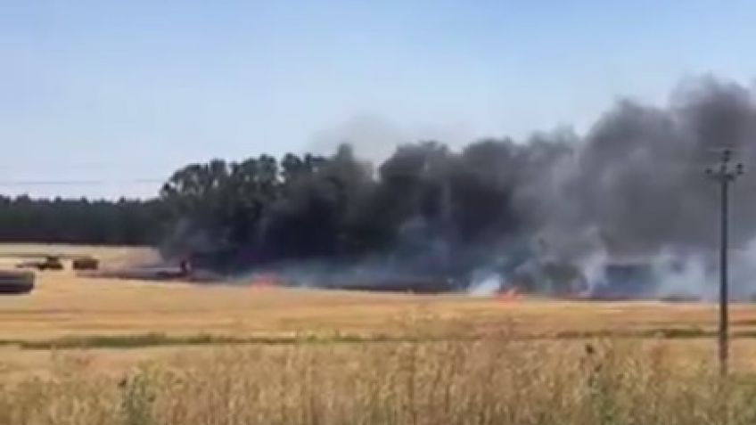 Un incendio azota cosecha y maquinaria