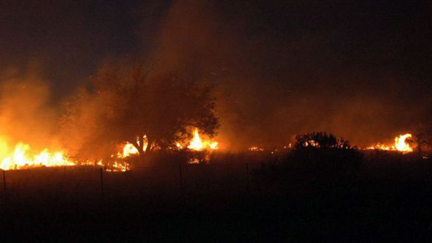 Siguen activos diez focos de incendio en La Pampa