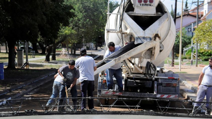 El Municipio avanza con pavimentación en calle Brandsen
