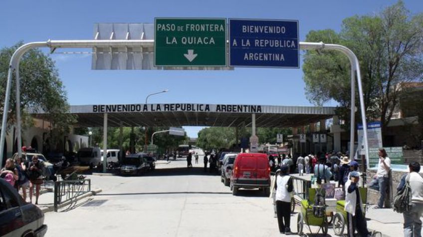 El Gobierno evalúa también crear una policía migratoria