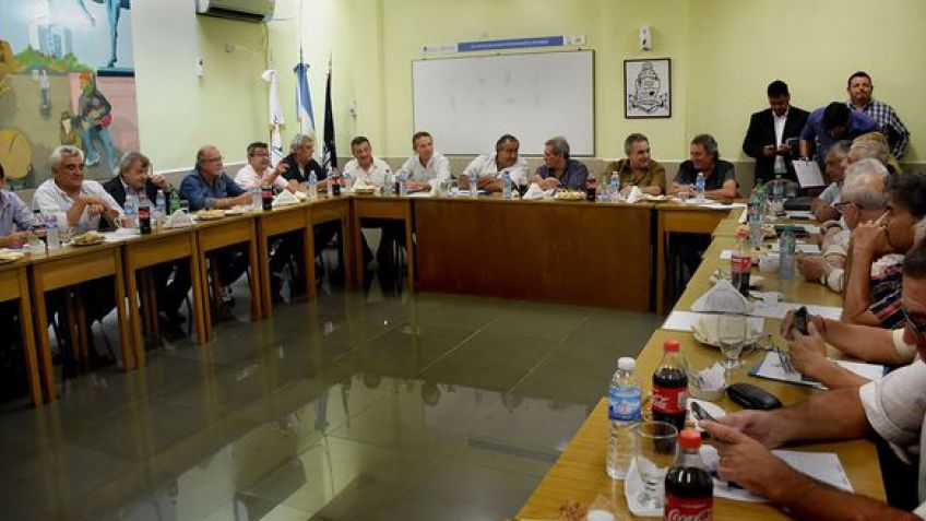 El gremio del transporte se suma a la convocatoria de la CGT: "La medida de fuerza es un hecho"