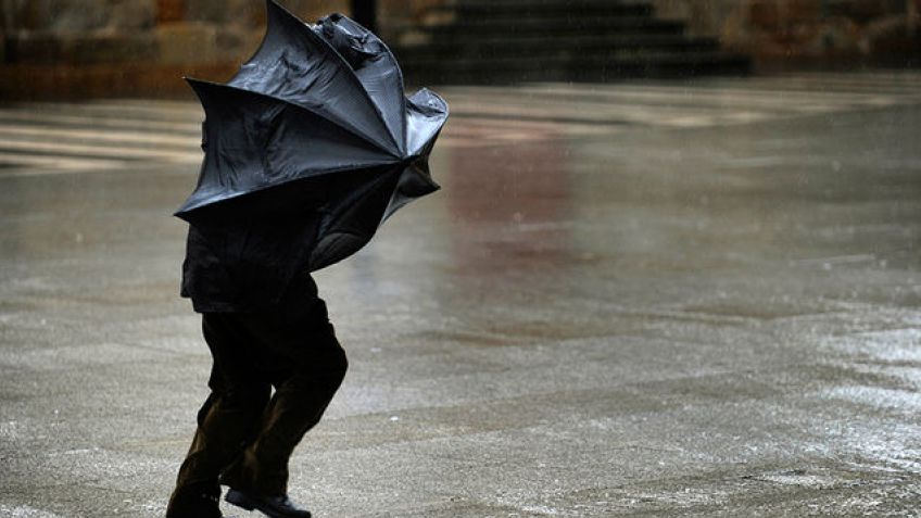 Continúa el alerta meteorológico por lluvias y vientos
