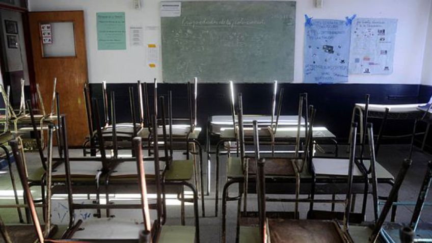 Los docentes bonaerenses rechazan la oferta salarial y la Provincia ratificó que descontará los días de paro