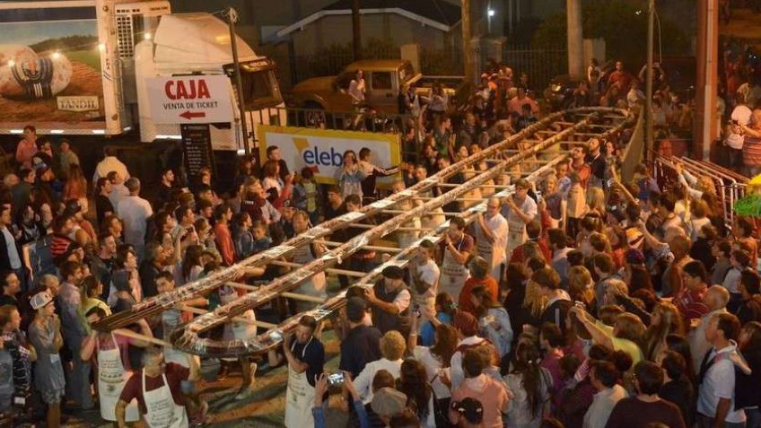 El salame más largo del mundo es noticia nacional