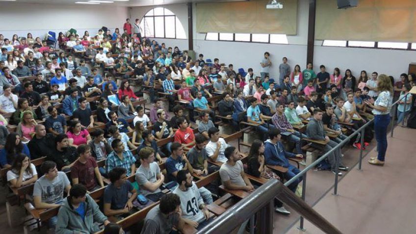 En Exactas de UNICEN 500 jóvenes iniciaron carreras informáticas