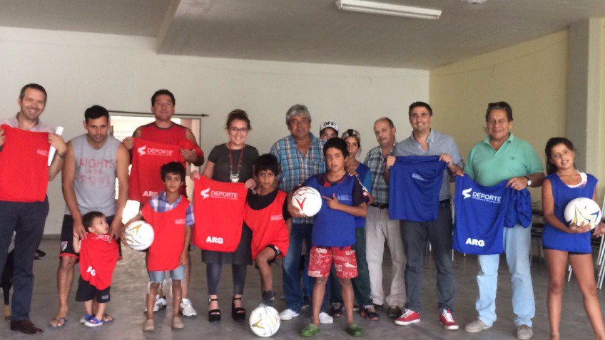 El Pro Tandil visita clubes de barrio y acerca programas nacionales