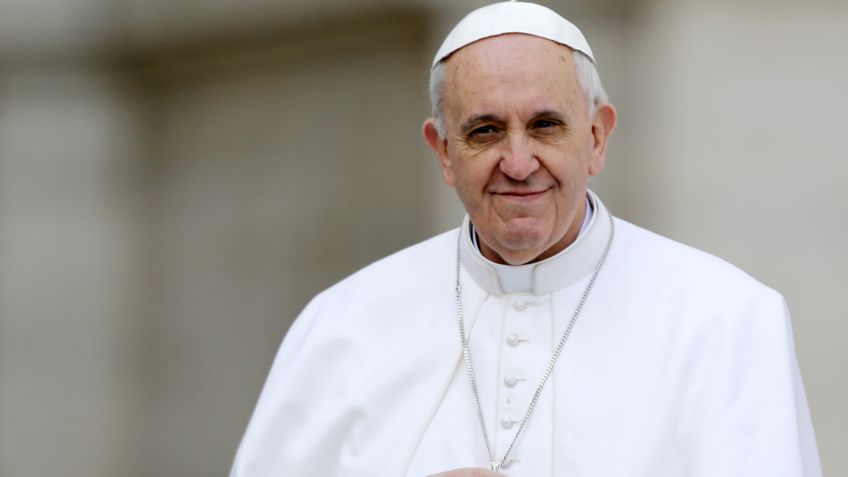 Francisco: la explotación a los migrantes "hizo del Mediterráneo un cementerio"