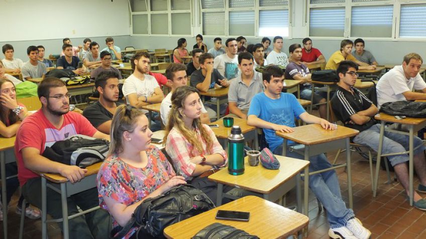 Reunión informativa con ingresantes y asado de bienvenida
