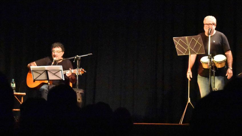 A sala llena y con un combo de humor y emoción, se estrenó "Éramos tan boludos"