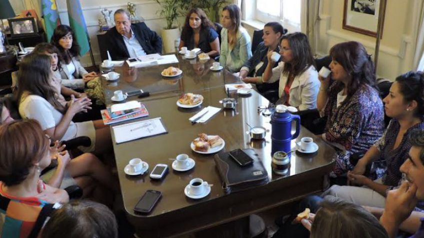 El intendente autorizará al personal femenino a sumarse al Día Internacional de la Mujer por la mañana