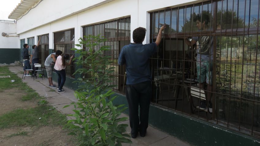 Estudiantes de la Facultad de Exactas realizan Trabajo Voluntario 