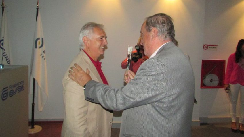 Petrotandil presentó el concurso literario "Mis raíces inmigrantes, un viaje a las emociones"