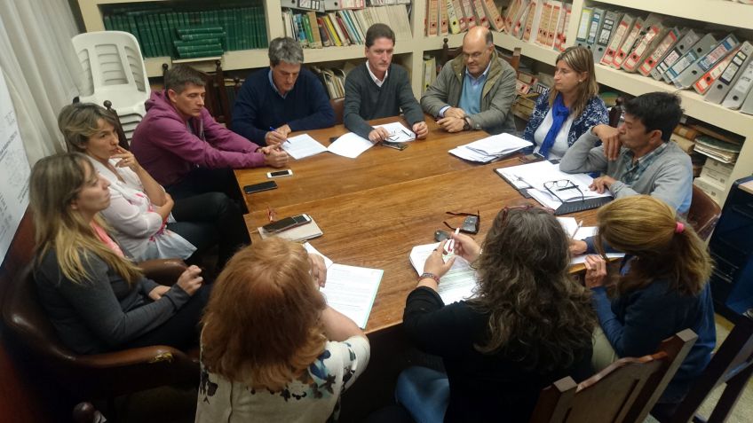 Analizan modificación al régimen de habilitaciones