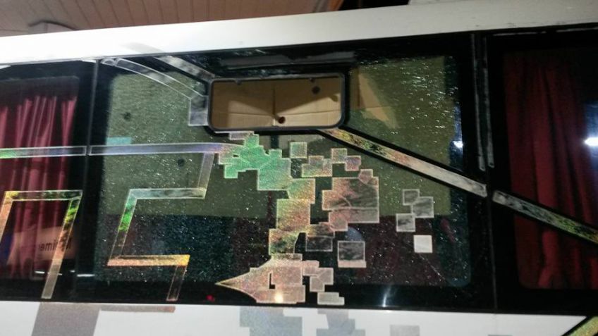 Independiente ganó en San Nicolás y le apedrearon el colectivo