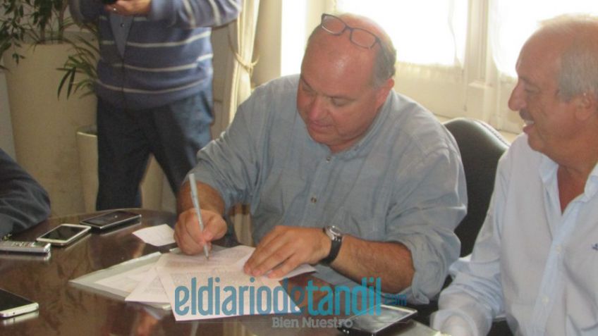 El Municipio firmó los primeros contratos de obras para Parque Movediza y El Tropezón