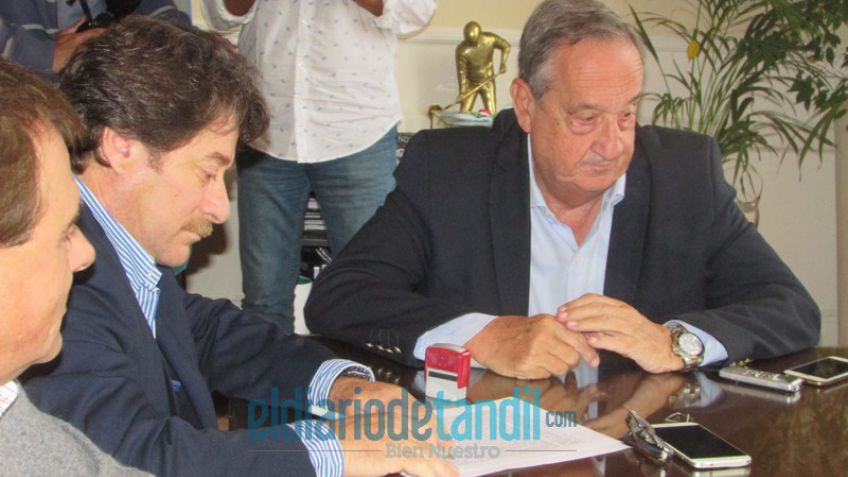 El Municipio firmó los primeros contratos de obras para Parque Movediza y El Tropezón