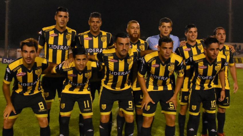 Santamarina va de "cabeza" a la Copa Argenina
