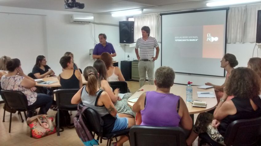Finalizó con éxito el curso de Marketing Online y Social Media