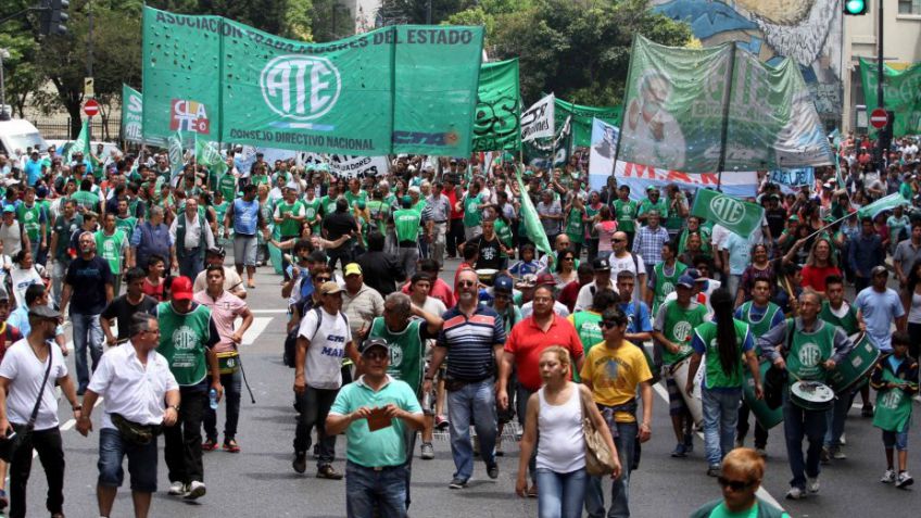 Los gremios del transporte aseguran que el paro del 6 de abril será "total"
