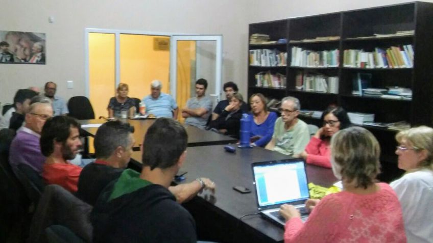 El PJ Tandil se reunió con la Mesa Intersindical y adhirieron al paro del jueves
