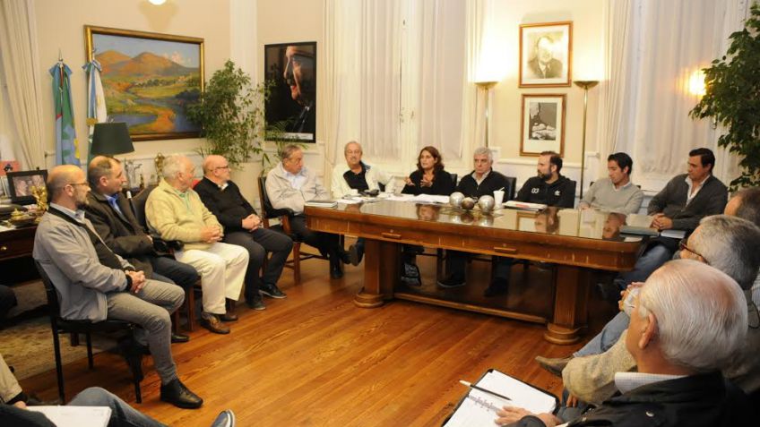 Ejecutivo y Pastoral Evangélica se reunieron para coordinar acciones y programas en los barrios