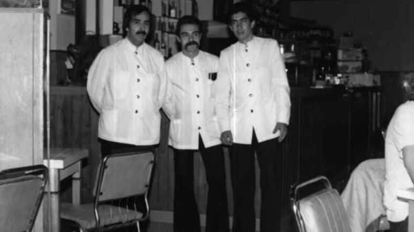 TRES GLORIAS DEL BAR IDEAL