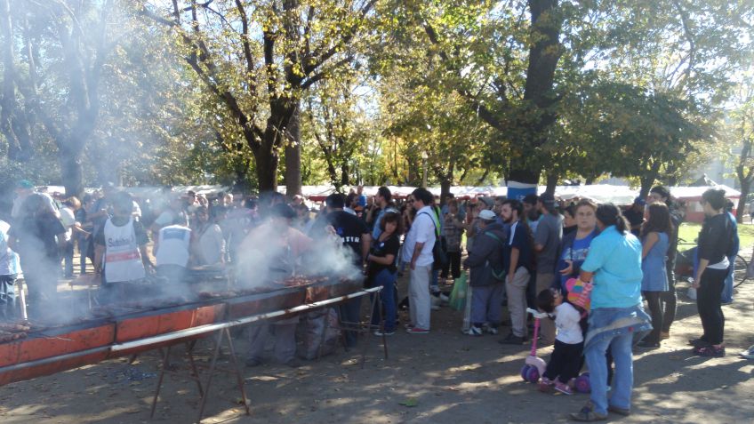 Choripanes y unidad, la consigna de la "Intersindical" en el Día de los Trabajadores
