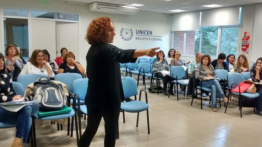 Red LEO: aportes a la capacitación docente