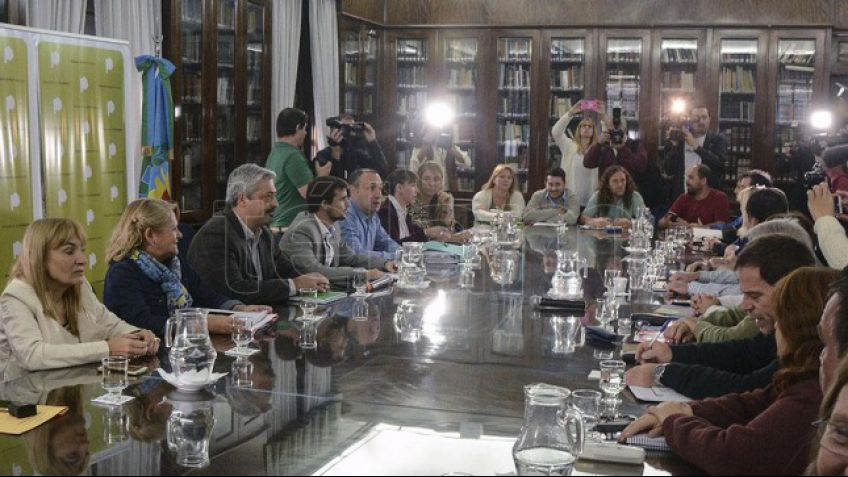 Fracasó una nueva reunión con los docentes bonaerenses, que no adoptarán medidas de fuerza