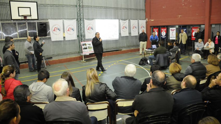 El Municipio presentó un proyecto para la construcción de una piscina cubierta y climatizada