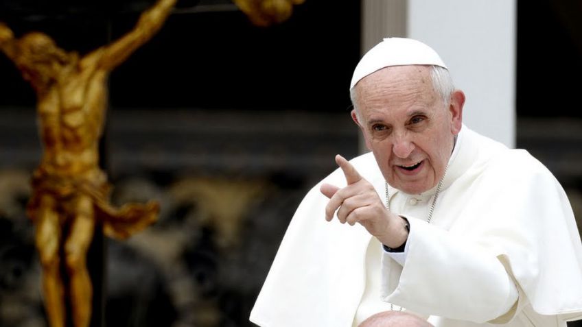 El Papa pide a las instituciones una "atención concreta" a la vida y a la maternidad