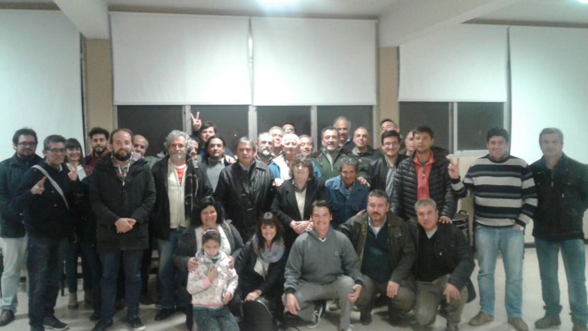 Mesa de Randazzo en Tandil: Avales