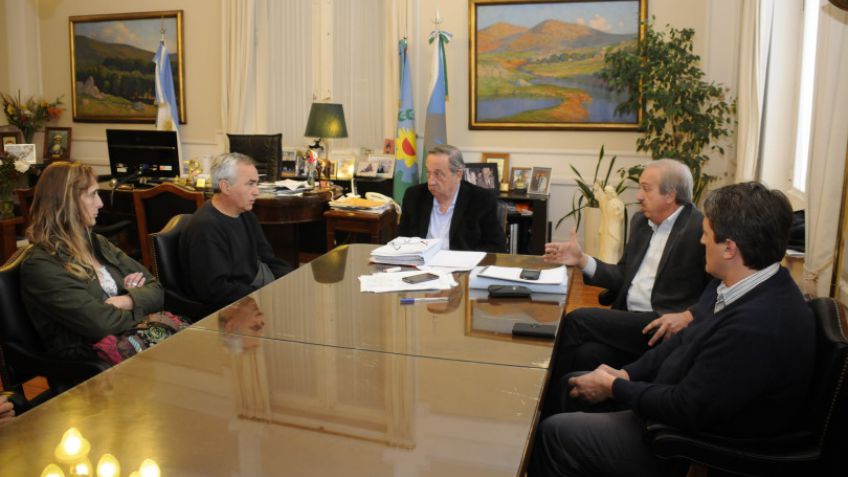 "Lunghi tiene funcionarios que no funcionan"