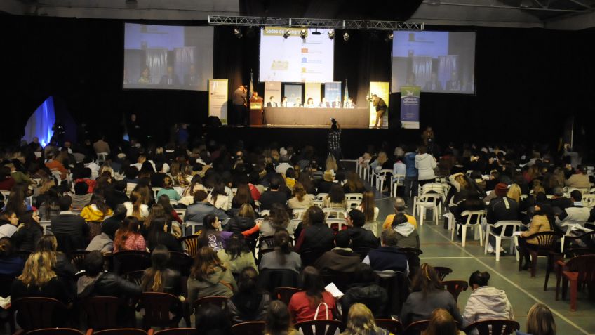 Provincia y Municipio calificaron como un hecho histórico el primer Congreso de Salud Mental