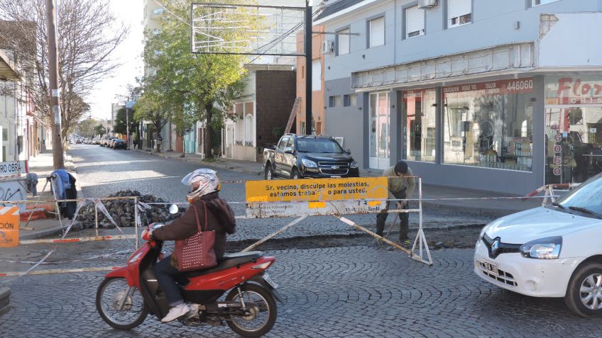 Por aquí y por allá: el Municipio continúa arreglando las calles