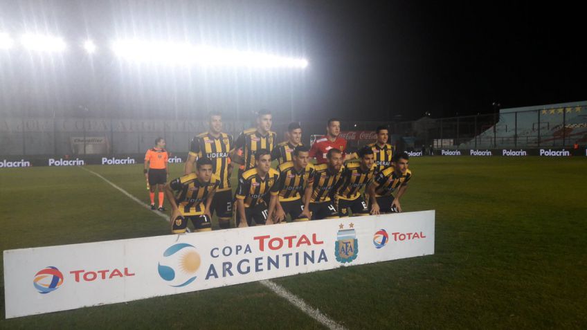 Santamarina mereció mejor suerte pero Godoy Cruz fue contundente y lo eliminó de la Copa Argentina