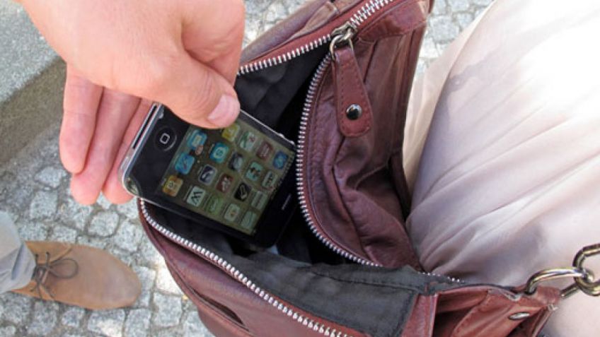 Aprehendieron a un sujeto con dos celulares robados
