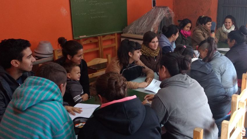 Difunden prestaciones del programa Jóvenes con más y mejor trabajo en las escuelas 