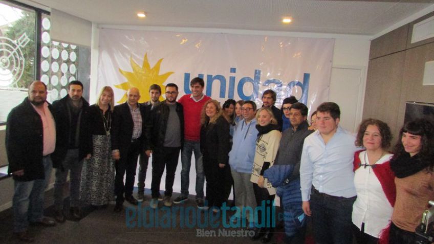 Con Iparraguirre a la cabeza, Unidad Ciudadana también presentó a sus precandidatos