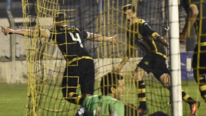 Santamarina volvió a sumar de a tres como local